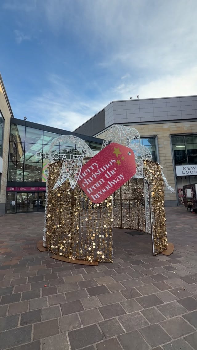 ✨ Reminder ✨

We’re closing a little earlier today at 4 PM for the Bradford Retail, Leisure & Hospitality Awards 💜

Thank you for your understanding!

#bradford #broadwaybradford #thebroadwaybradford #bradfordshopping #bradford2025 #bd25 #bradfordcitycentre